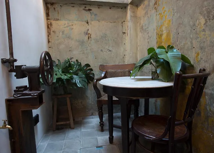 Гостевой дом 1905 Heritage Corner 4*