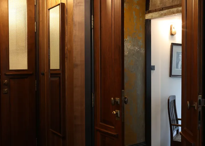 Гостевой дом 1905 Heritage Corner 4*